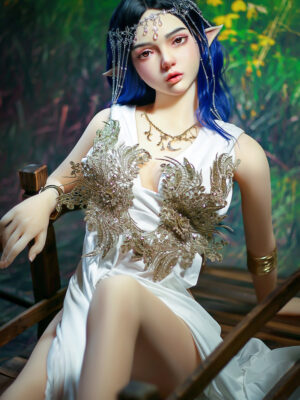 ELF sex dolls with petite bodies and small breasts